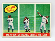 Load image into Gallery viewer, 1959 Baseball Thrills Willie Mays #464 Giants
